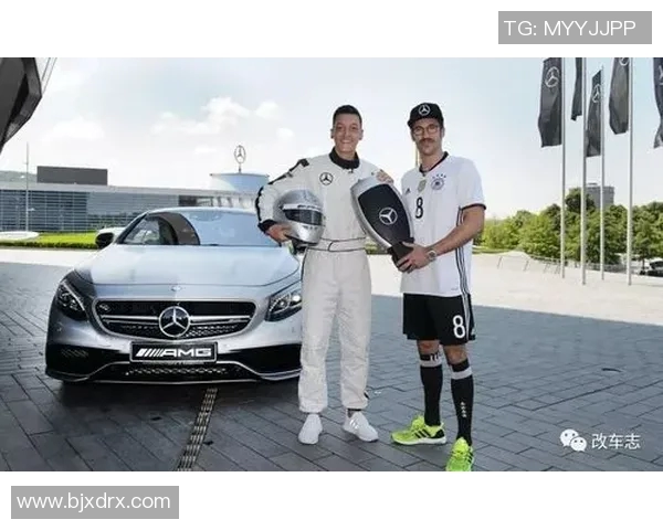 世界杯球星同款足球鞋热销 揭秘背后明星与技术的完美结合